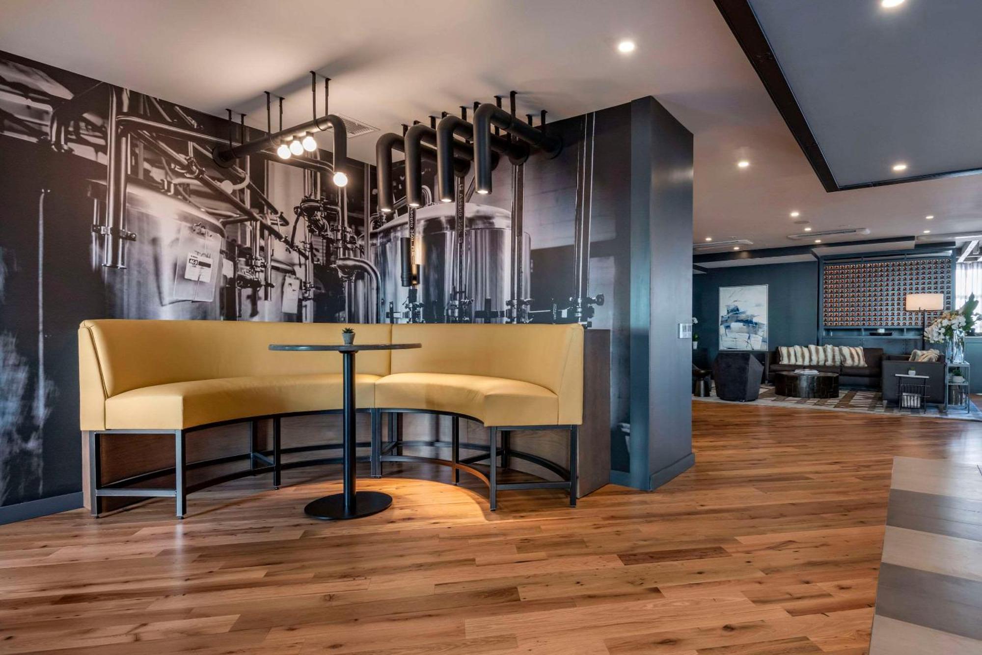 Cambria Hotel Portland Downtown Old Port 外观 照片