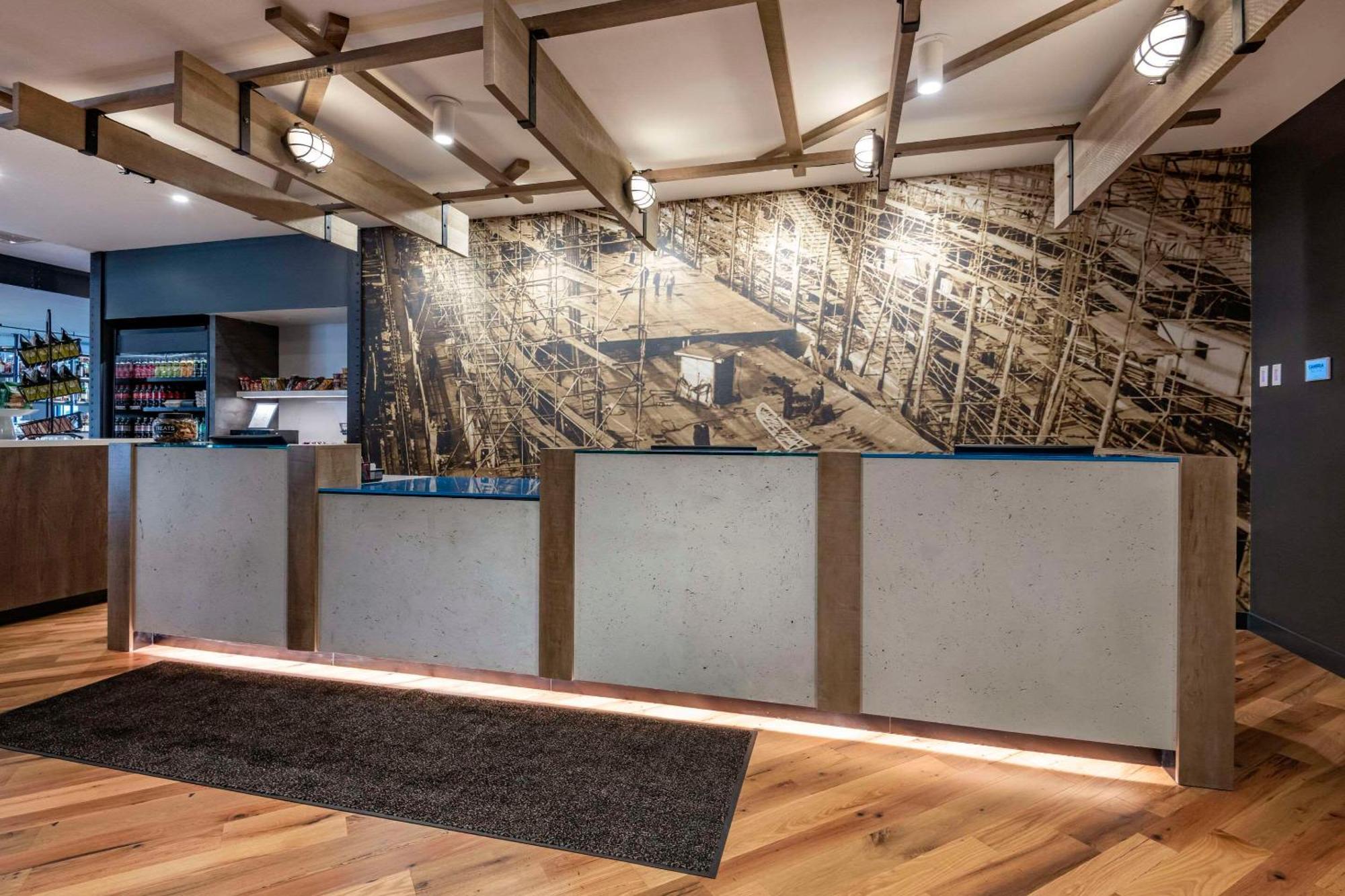 Cambria Hotel Portland Downtown Old Port 外观 照片